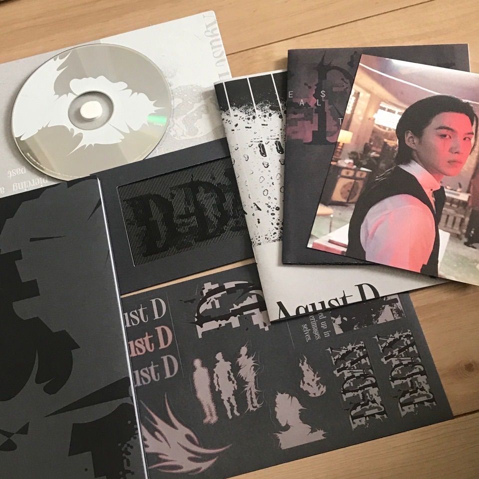 Agust D(SUGA) 直筆サイン「D-DAY」VERSION 01 CD - メルカリ