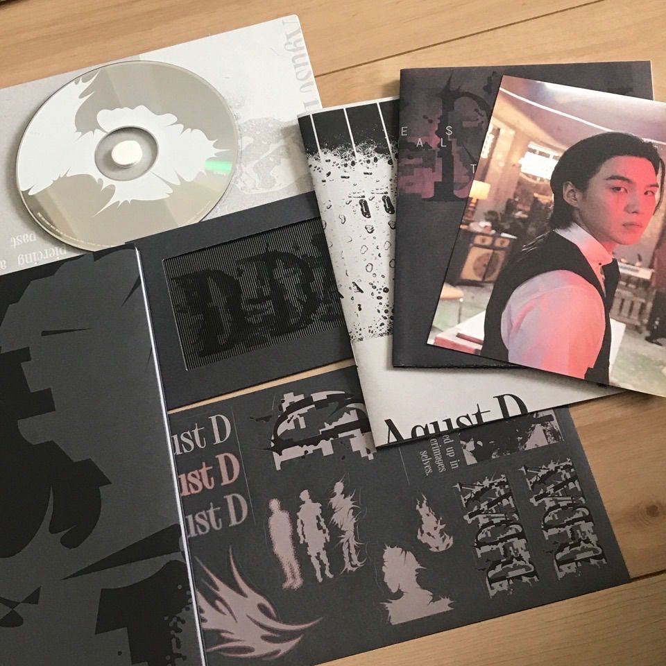 Agust D(SUGA) 直筆サイン「D-DAY」VERSION 01 CD Agust D(SUGA) 直筆サイン「D-DAY」VERSION 01 CD - メルカリ