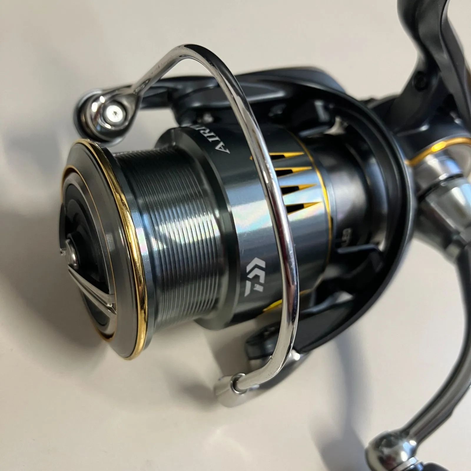 【併売】DAIWA ダイワ 23 AIRITY エアリティ LT2000S-P スピニングリール【むつ73-0120】