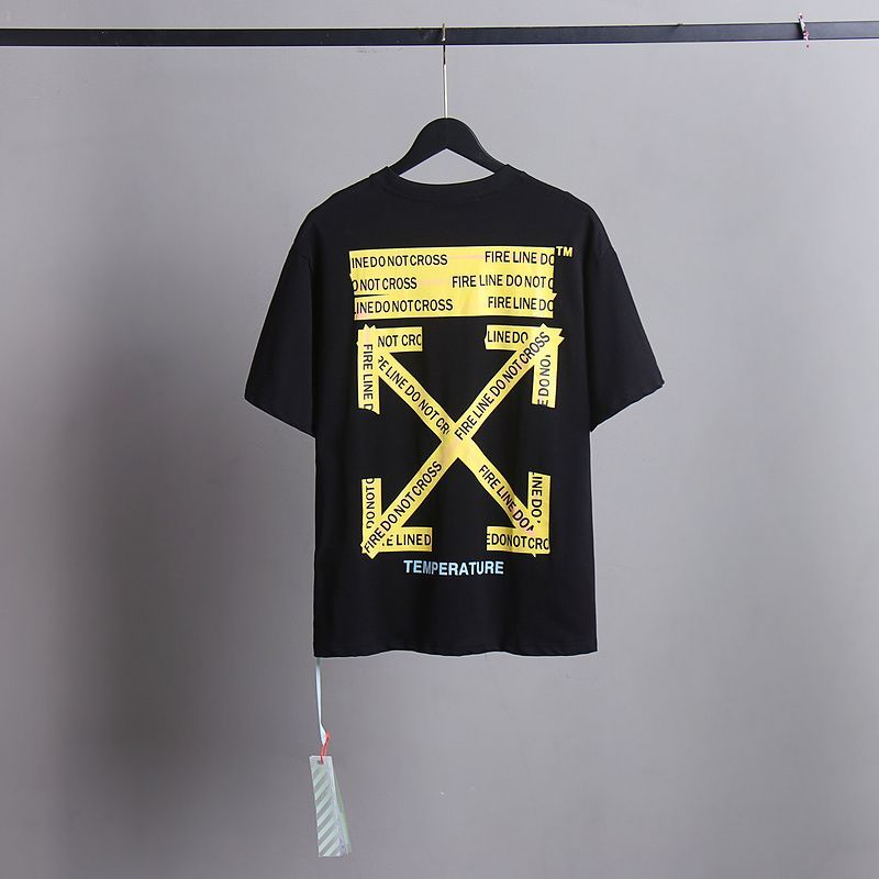 OFF WHITE ユニセックス半袖Tシャツ