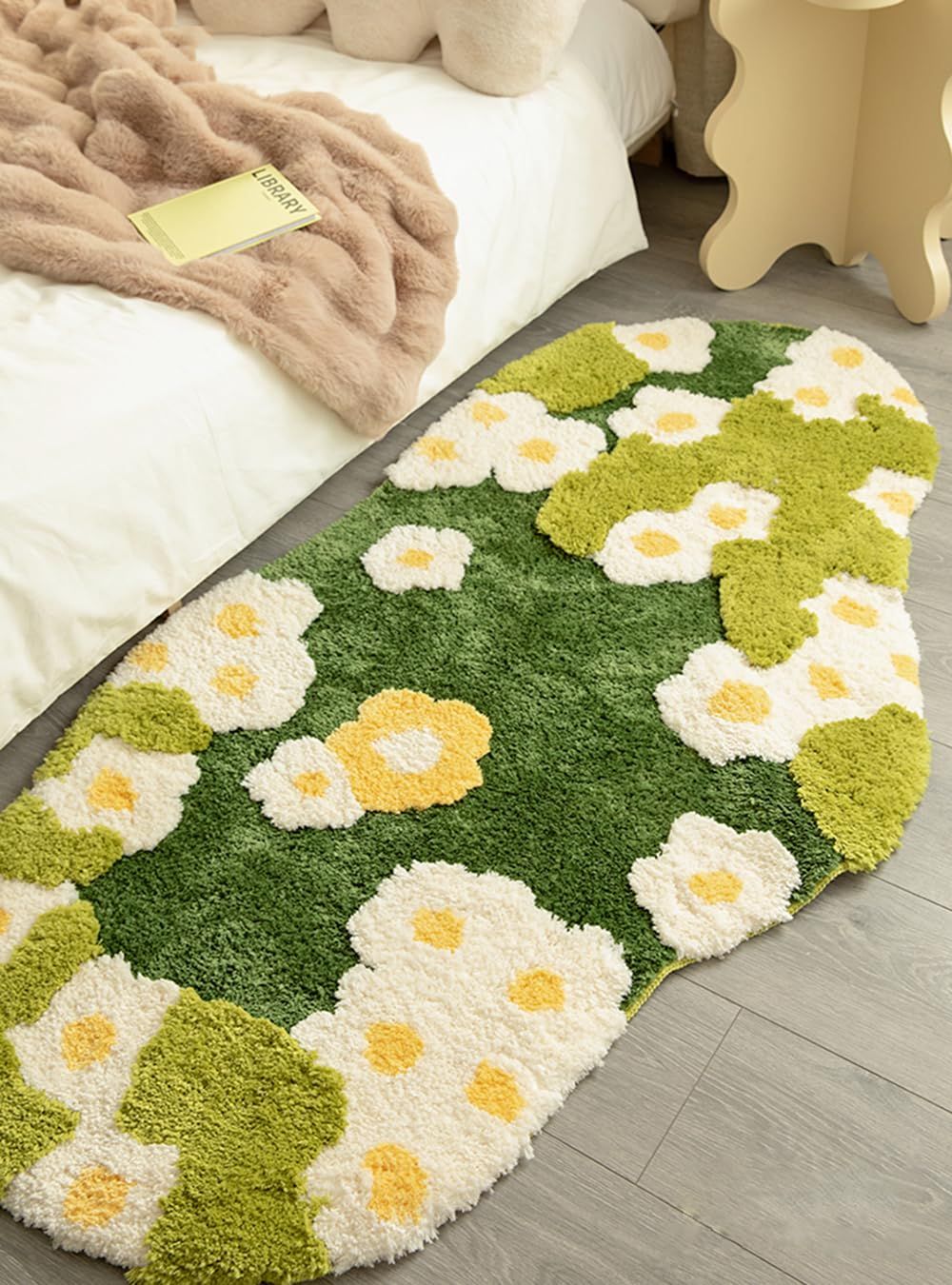 緑 ラグ 楕円形 おしゃれ フワフワ ベッドサイド マット 玄関マット 北欧 楕円 ラグマット カーペット 洗える ラグ 滑り止め付き オールシーズン