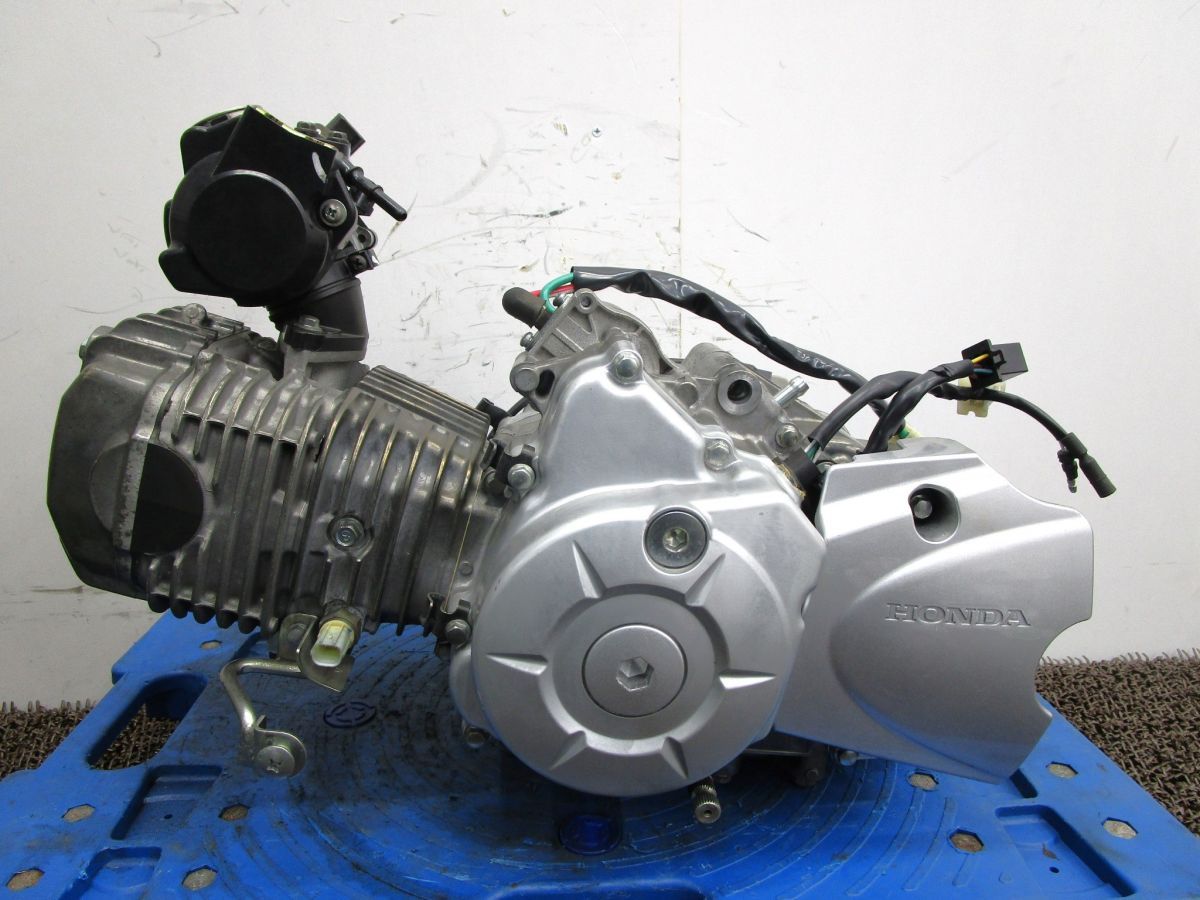 スーパーカブ110 エンジン スロットルボディ A7055 タケガワ製 スプロケットカバーステー JA44 始動 済 ホンダ JA10E FI 60周年