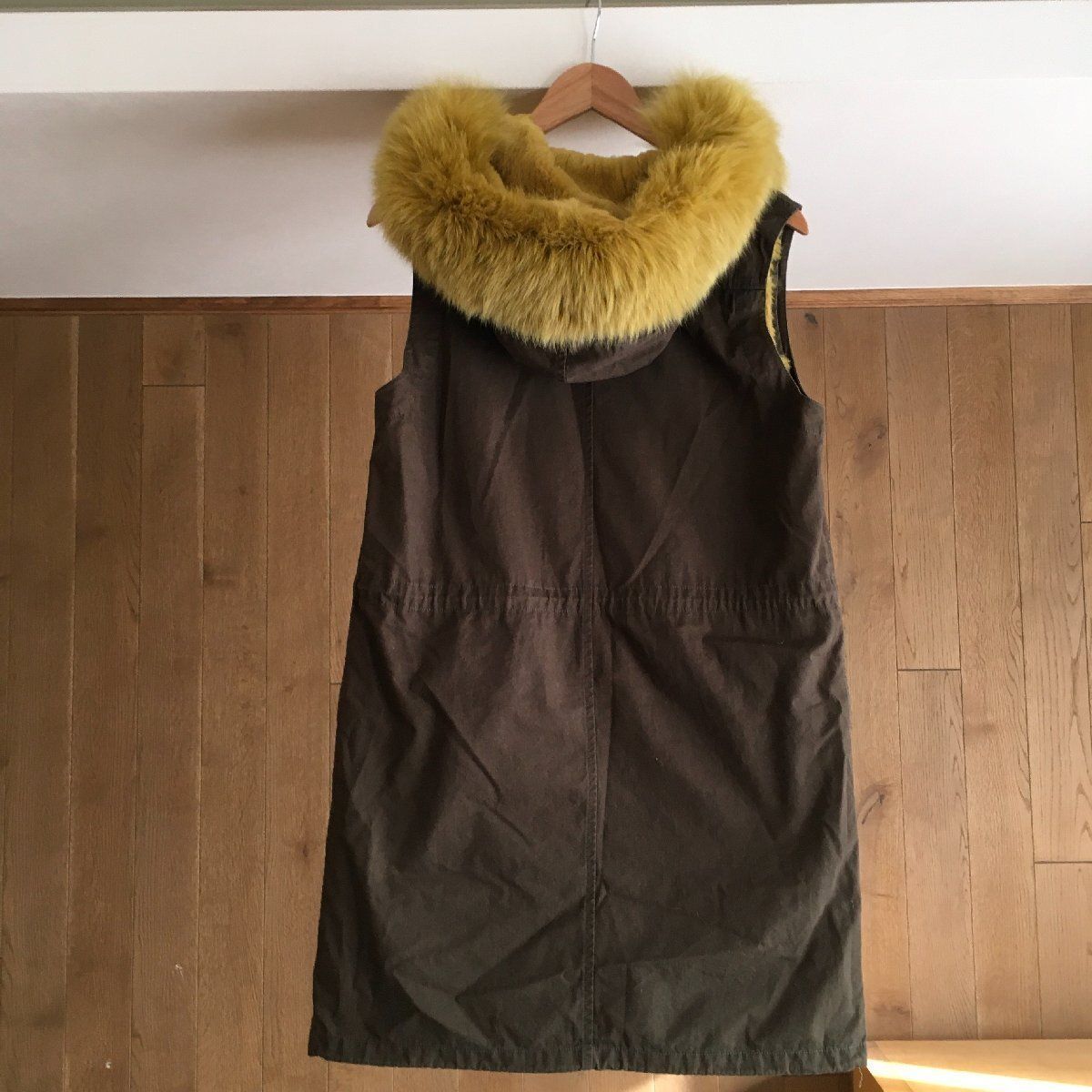 美品 イヴサロモン YVES SALOMON ダウン付き ファーロングベスト 美品 イヴサロモン YVES SALOMON ダウン付き ファーロングベスト