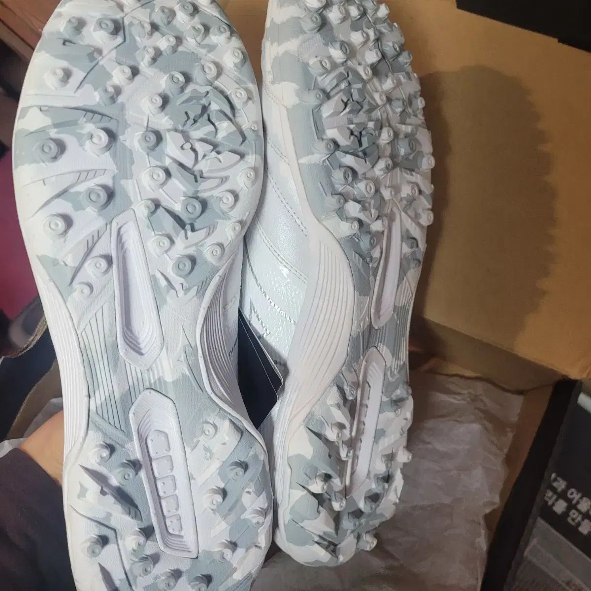 ミズノ モレリア NEO サラ ベータ ジャパン tf 白 265 完売品 ミズノ