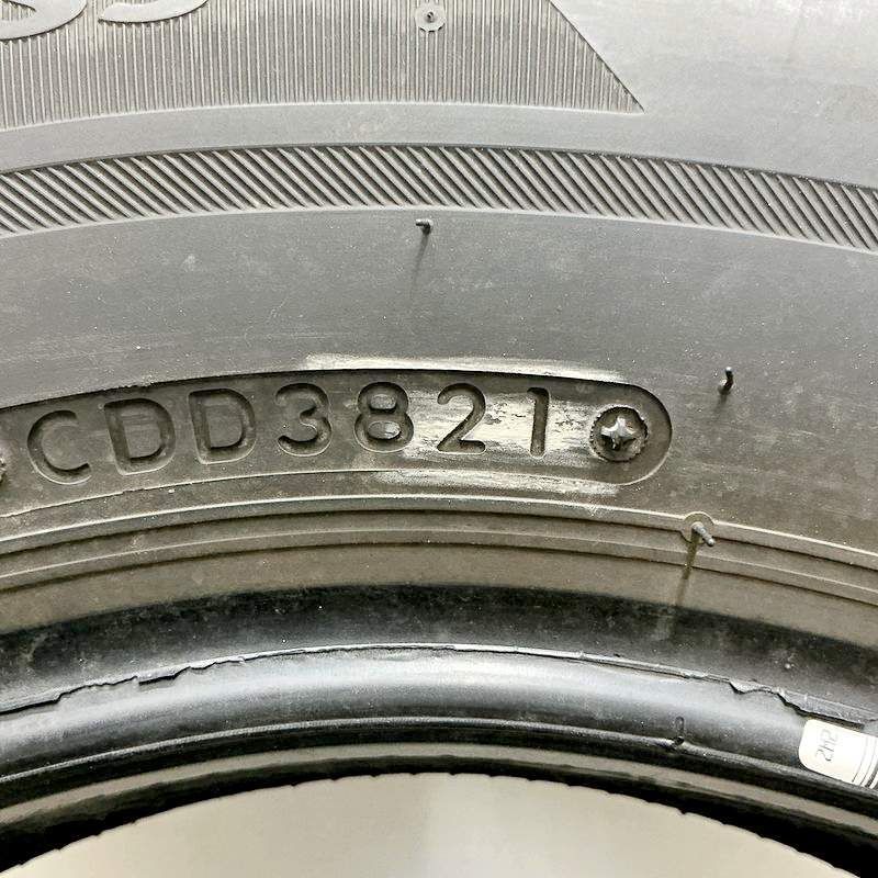 笑顔のある 145 80R13 BRIDGESTONE BLIZZAK VRX2 4本 スタッドレスタイヤ ブリヂストン ブリザック VRX2 モコ キャロル フ ワゴン プレオ アルト MRワゴン などに タイヤ 13インチ