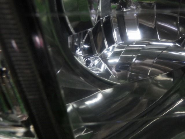 エクストレイル　前期　右ヘッドライト　T30//NT30　HID　1670　イ　3443　バラスト付き　日産　250704220