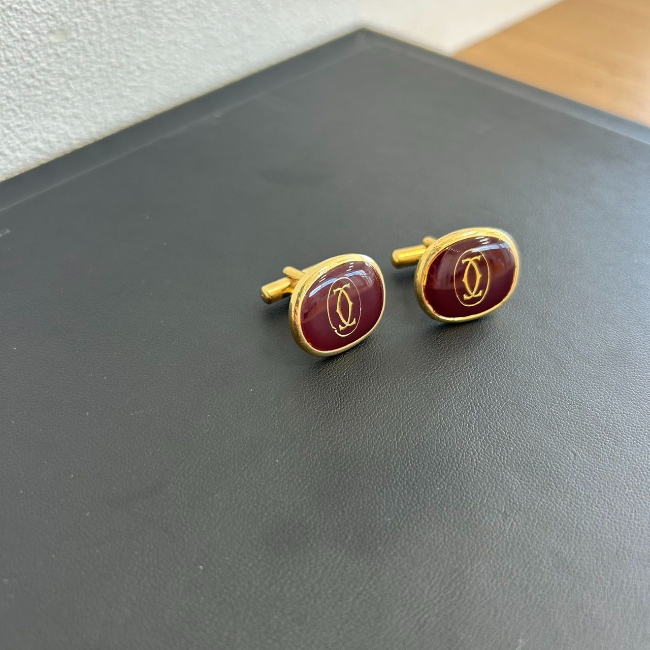 カルティエ カフス 2C 楽天市場】【カルティエ】Cartier 2Cロゴ ラウンド カフスボタン