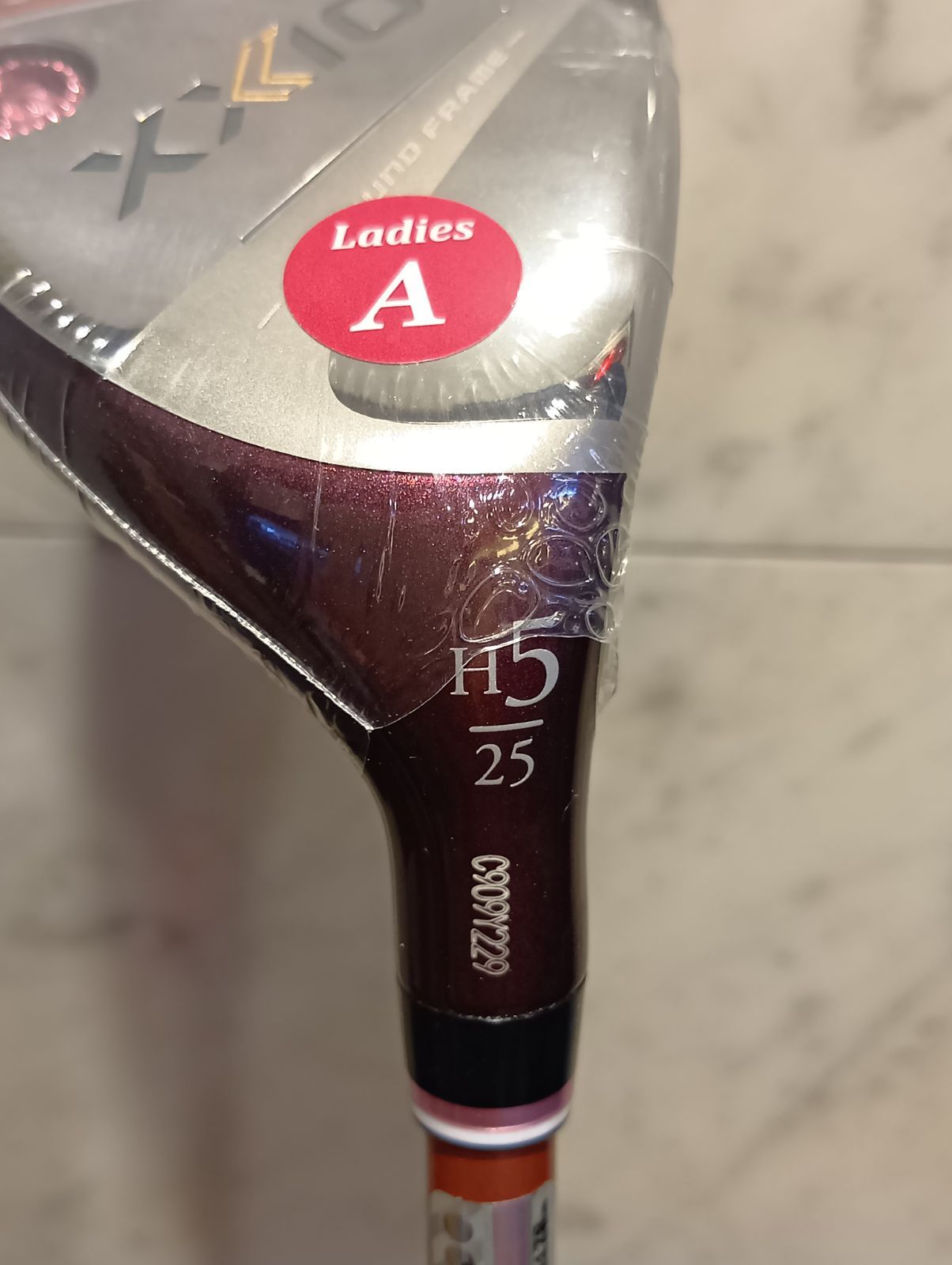 LdUt XXIO13 ゼクシオ 13 レディス ハイブリッド ボルドー 右用 5 A ゼクシオ MP1300L カーボンシャフト DUNLOP 新橋店