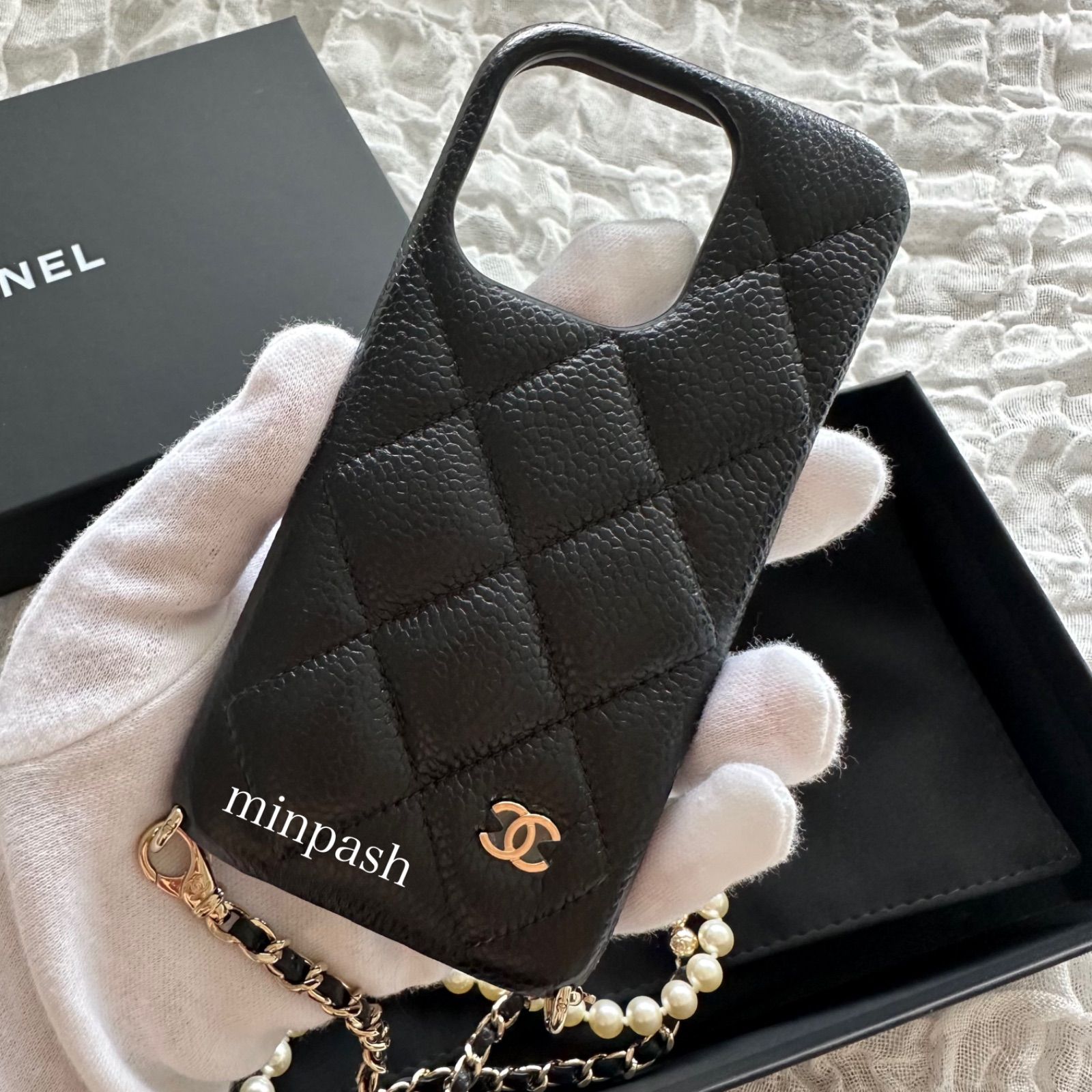 CHANEL ♡ パールショルダー iPhone15pro ケース - メルカリ