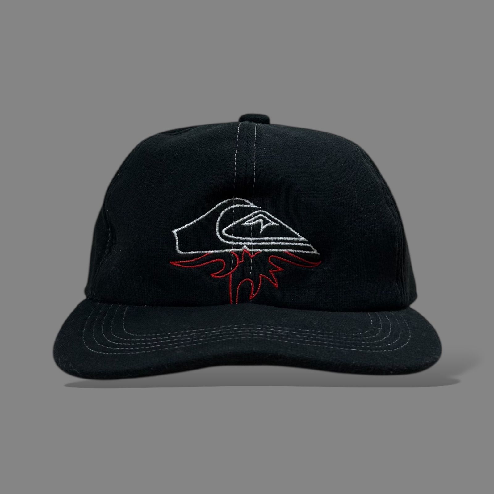 90s QUIKSILVER クイックシルバー スナップバックキャップ 帽子 刺繍ロゴ ブラック 黒 オールドサーフ 日本製