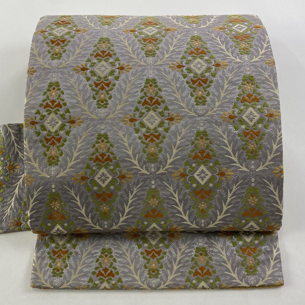 名古屋帯 秀品 比翼仕立て 草花 菱 箔 灰紫 正絹