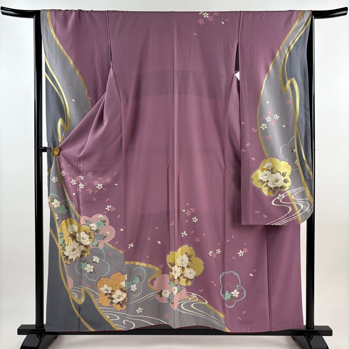 【専用】振袖 着物 中古 正絹 薔薇模様 身丈156cm M A1085-8 振袖 身丈156cm 裄丈65.5cm M 袷 桜 草花 箔 金彩 紫 正絹 秀品