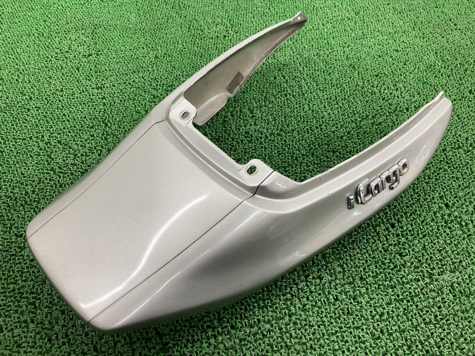 CB400SFバージョンS テールカウル 銀 MY9 ホンダ 純正 中古 バイク