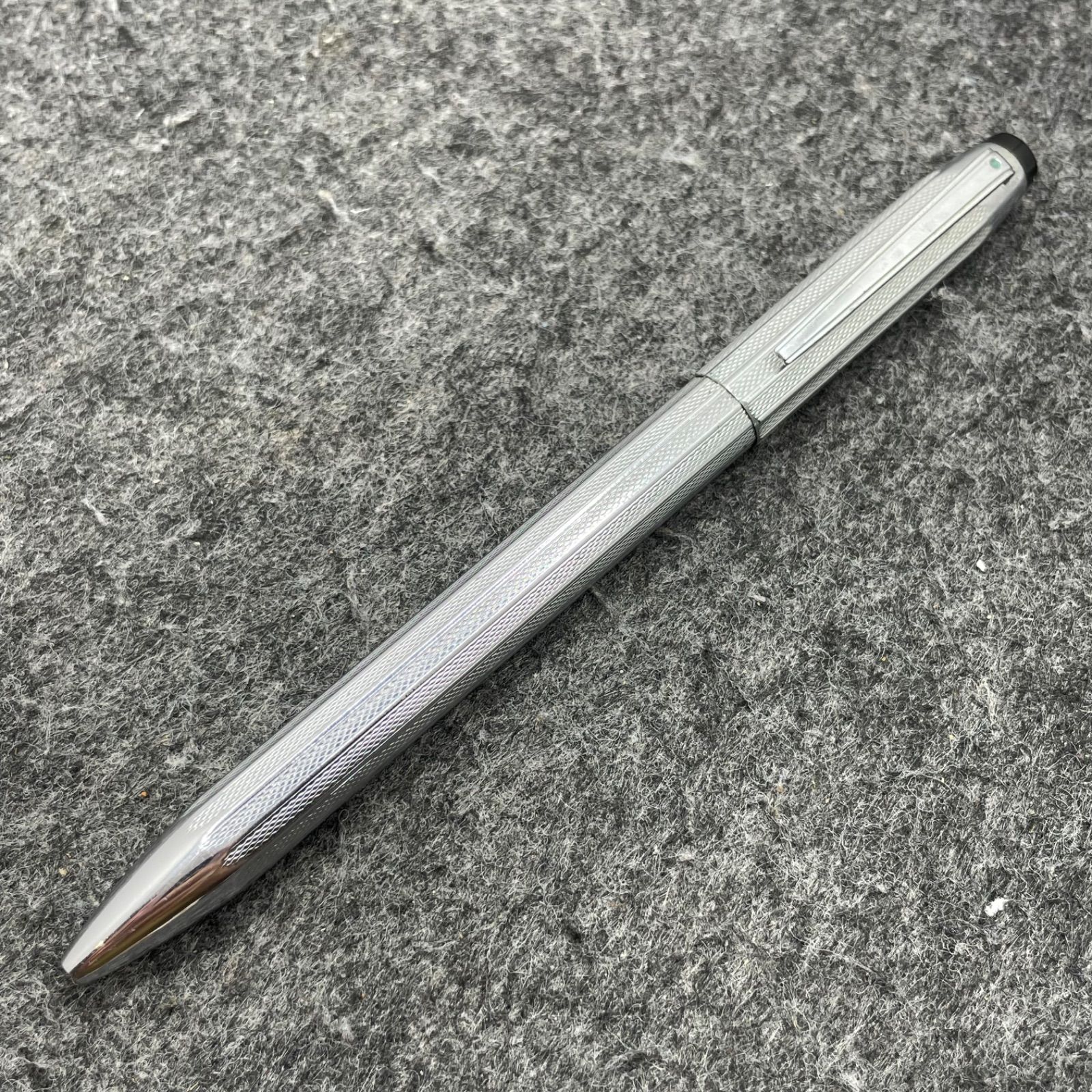 PE1267□モンブラン pix o mat 4色ボールペン レア 廃番 シルバー