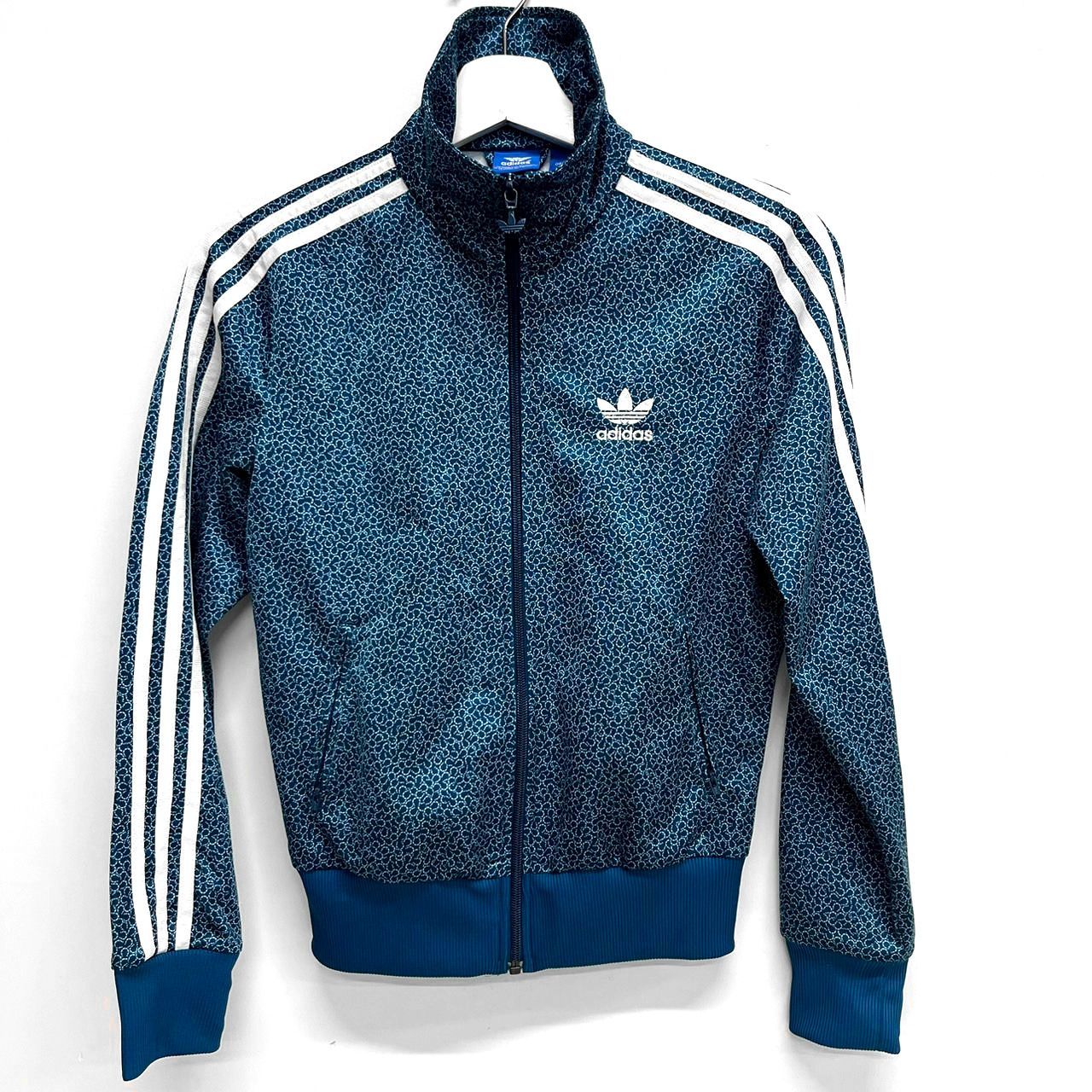 adidas - 希少☆ 2XL アディダス トラックジャケット 刺繍ロゴ 黒 虹色