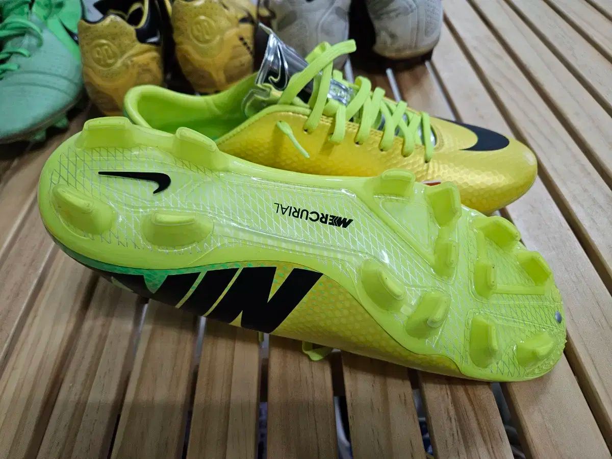 NIKE(ナイキ) ヴェイパー 9 hg 新品