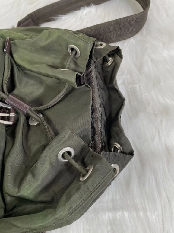 Prada プラダ ナイロン バックパック リュック 巾着 三角ロゴ