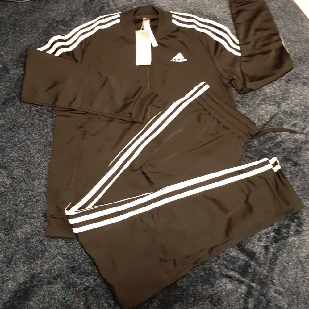 新品　adidas ジャージ上下