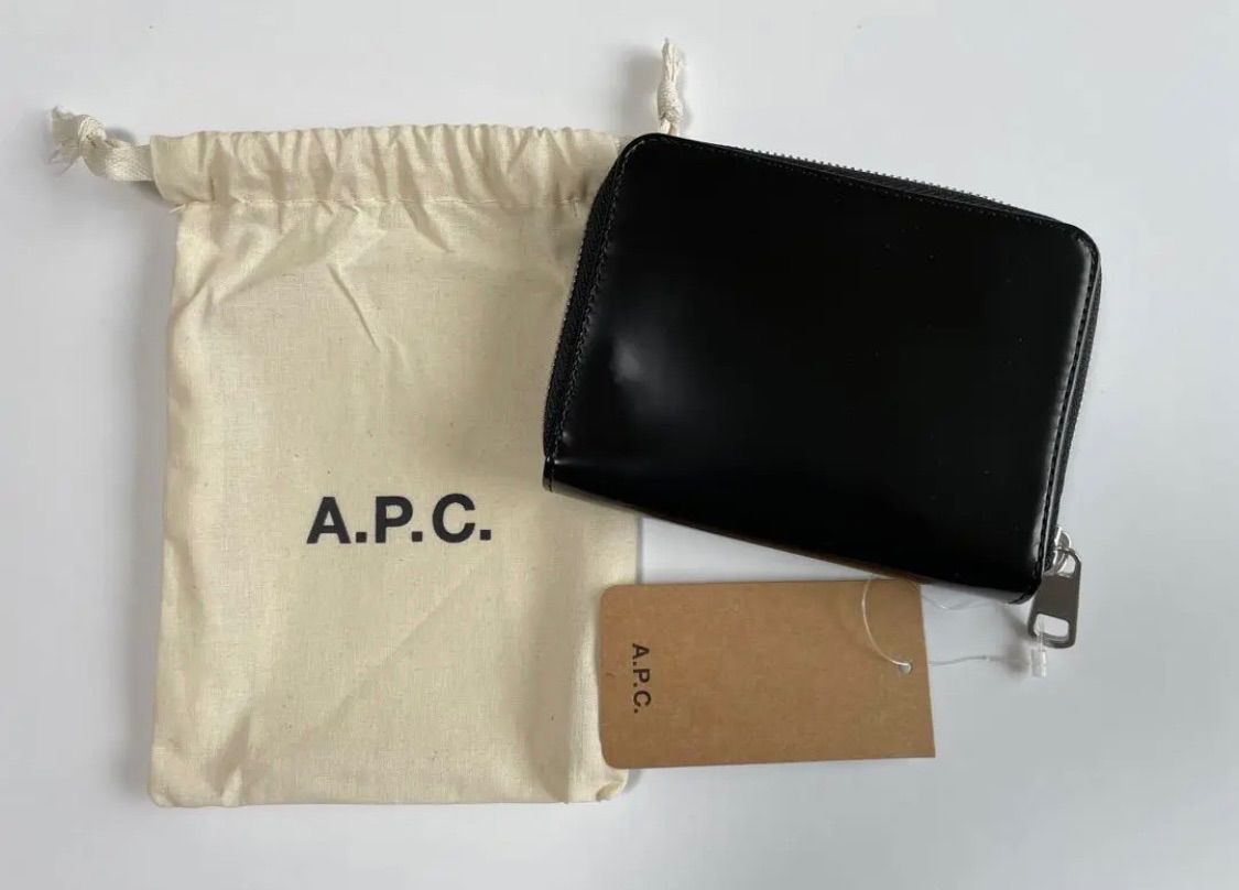 新品未使用】APC コンパクト エマニュエル 二つ折り財布 ブラック 