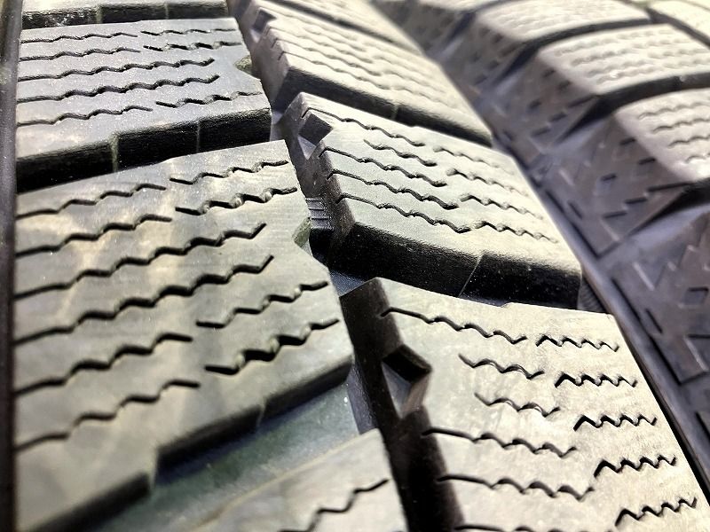 夏のバーゲン開催中！ AUTOBACS スタッドレス オートバックス N5 205 60R16 4本 8ミリ 国内