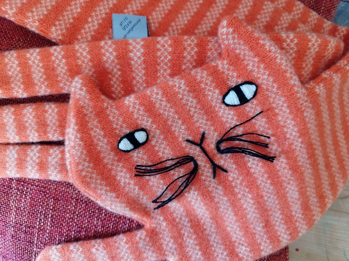 ドナウィルソン ねこ ネコ 猫 ラグ マット Donna Wilson AND PACKABLE