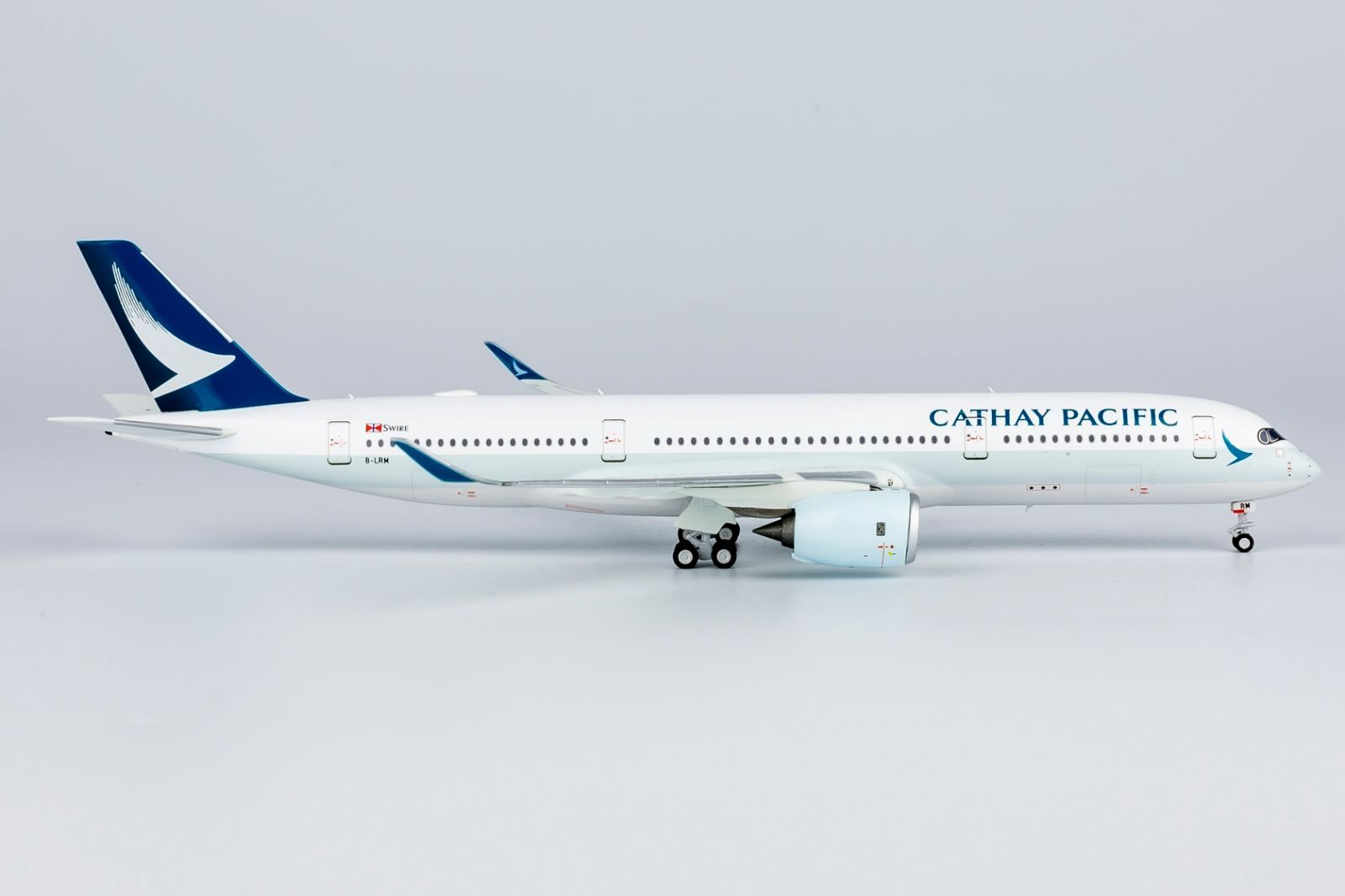 ストア NGmodel キャセイパシフィック航空 A350-900 B-LRM 1/400 39078