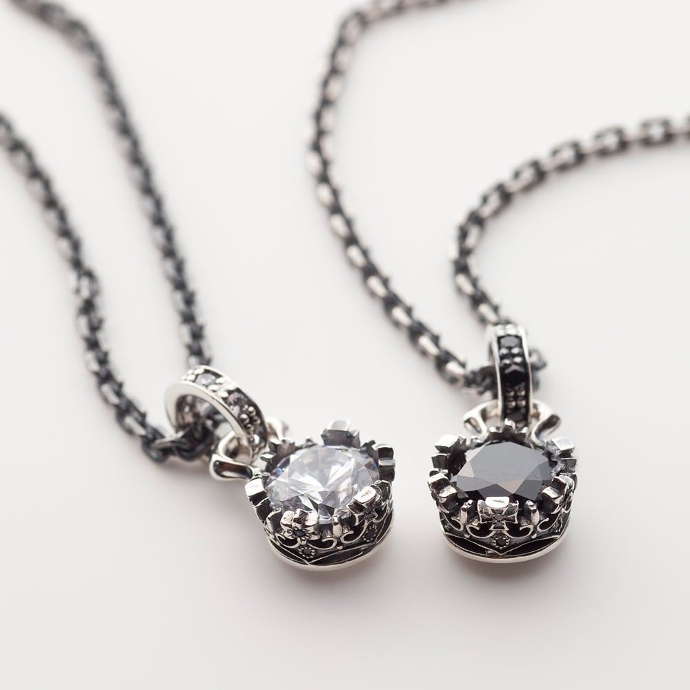 ストーンクラウンチャームWH