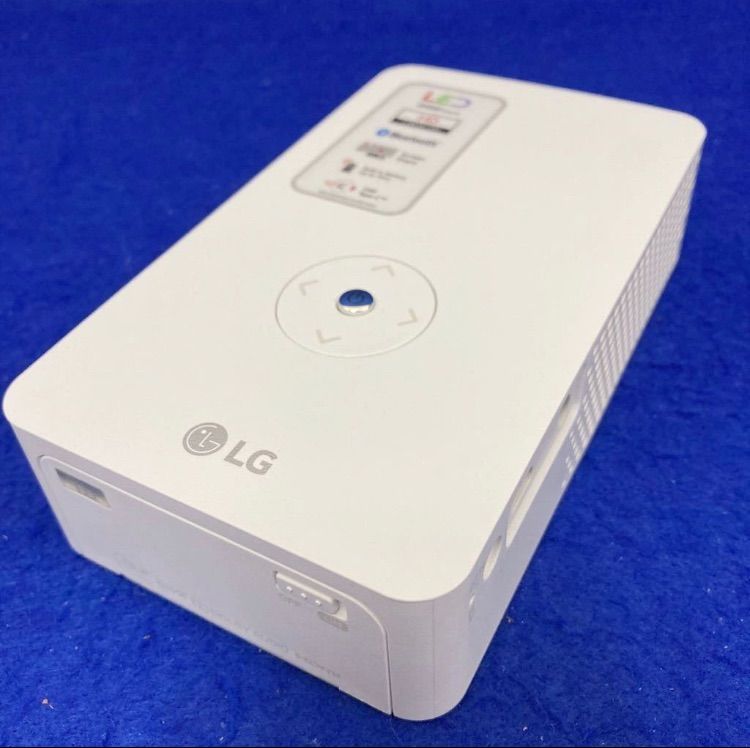 LG PH30JG コンパクト ポータブル LEDプロジェクター バッテリー内蔵