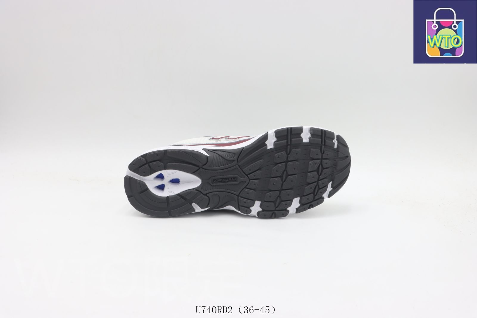 「新品未使用」 なんと半額New Balance U740GS2 スニーカー 新品未使用」 なんと半額New Balance U740GS2 スニーカー - メルカリ