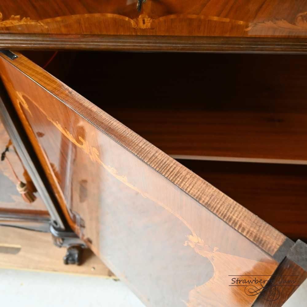 引取り限定】 L3610-10-2フランスアンティーク サイドボード テレビ