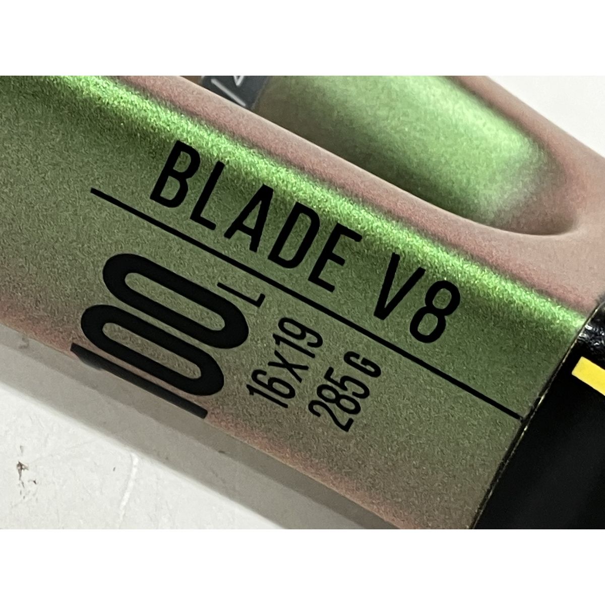 Wilson ウィルソン BLADE V8 285g テニス ラケット 硬式 スポーツ用品 中古 K8975696