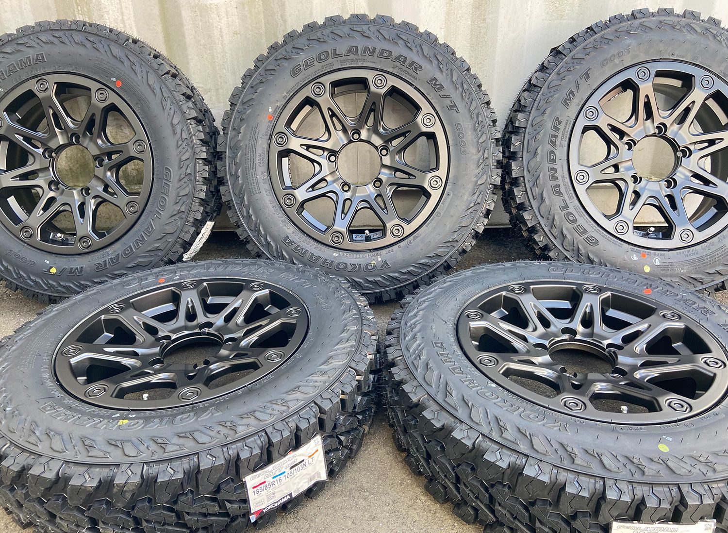185/85R16 5本セット（背面用付き）ジムニー JB64 JB23 タイヤ