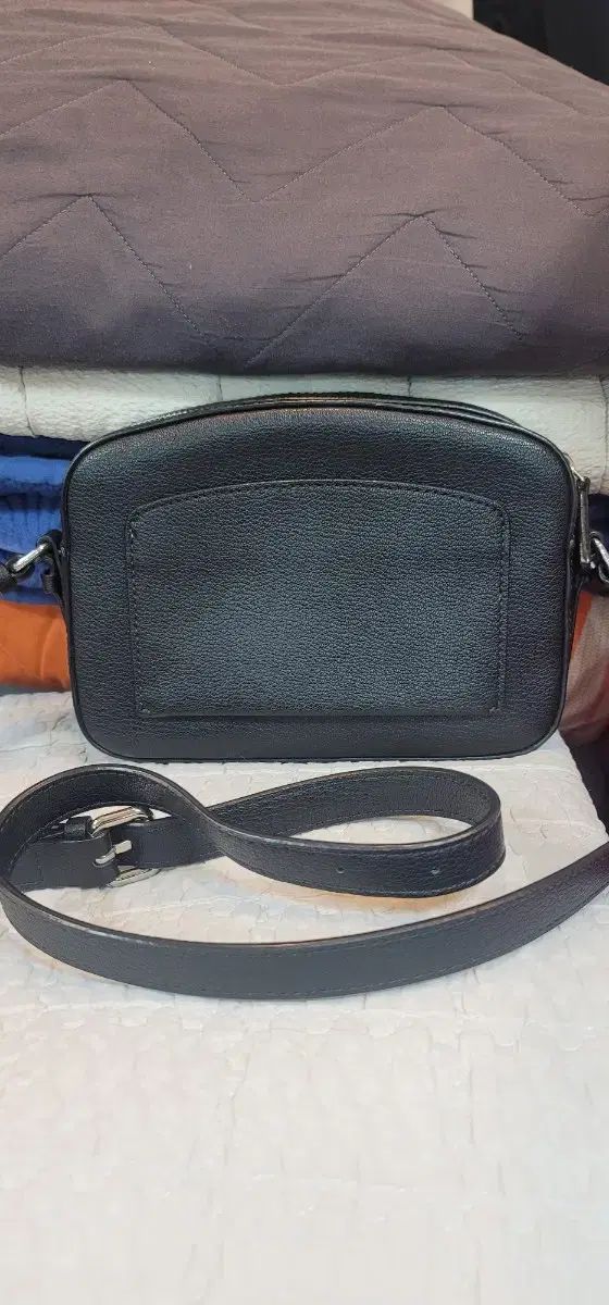 ANNE KLEIN アンクライン ブラック クロスバッグ DECORATOM_COM_BR