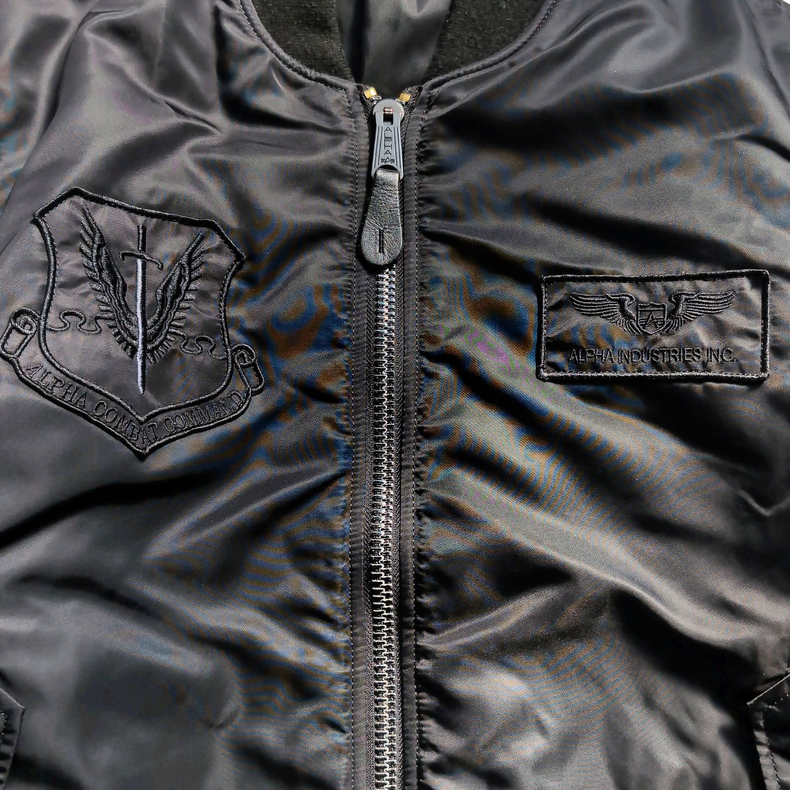 ALPHA INDUSTRIES リバーシブル MA-1 ボンバージャケット ロゴ刺繍 虎