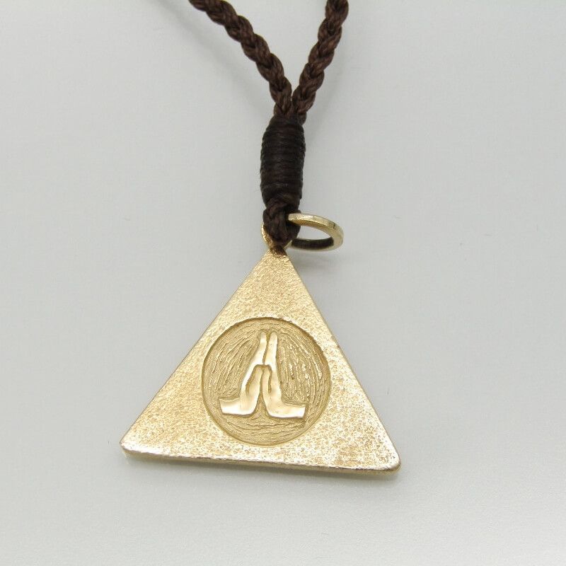 美品 FREECITY フリーシティ ネックレス Triangle Pendants 18K トライアングル K18YG イエローゴールド ペンダント  28008929 - メルカリ