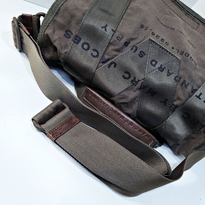 MARC JACOBS メッセンジャーバッグ