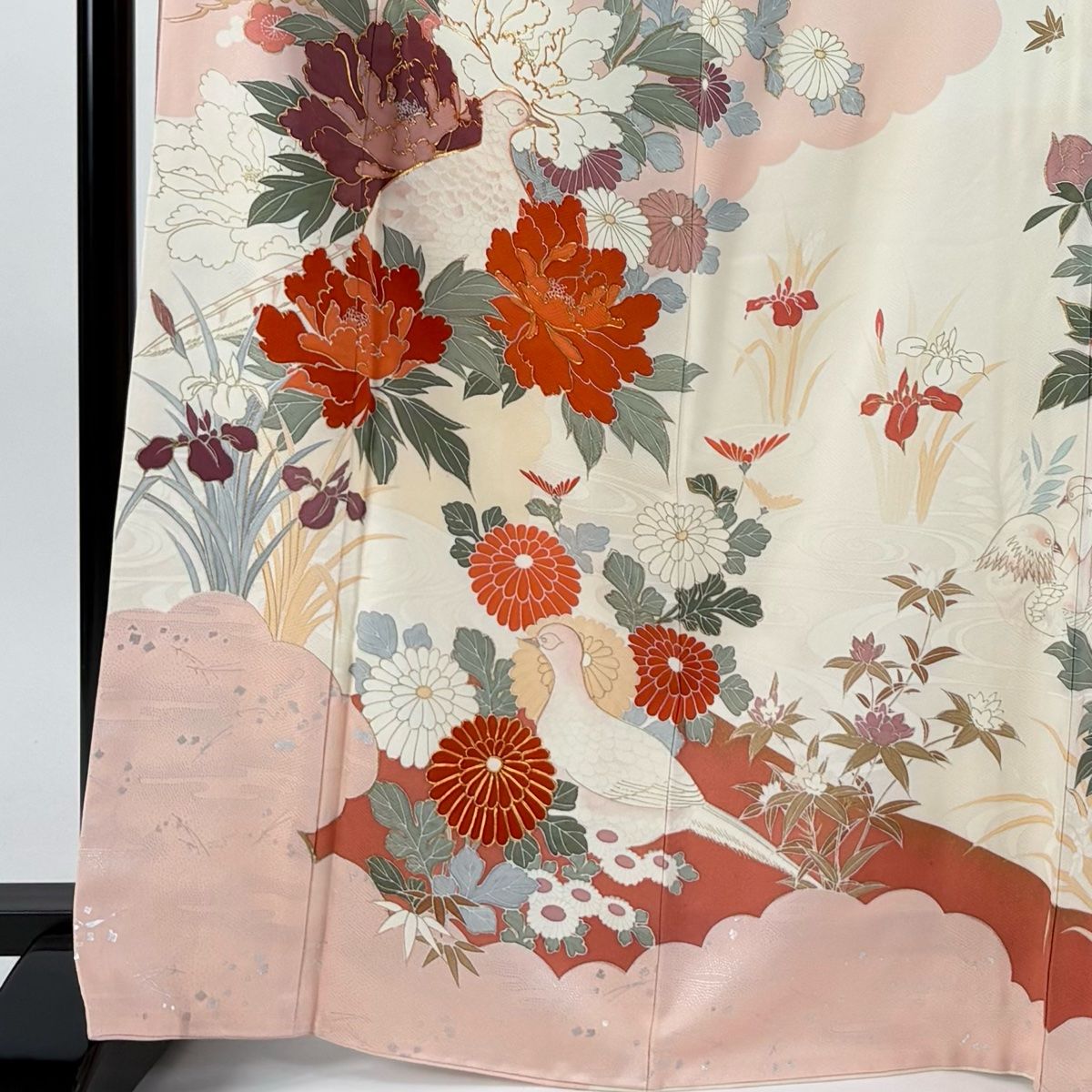 振袖 身丈167.5cm 裄丈67cm M 袷 牡丹 鳥 金糸 金銀彩 クリーム 正絹 秀品