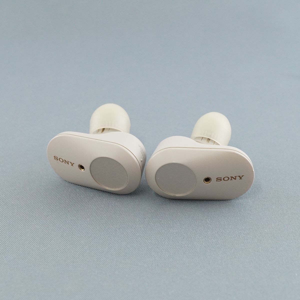 【美品・24時間以内発送】ワイヤレスイヤホン　SONY  WF-1000XM3 早い者勝ち SONY WF-1000XM3 ワイヤレスイヤホン 24時間以内発送