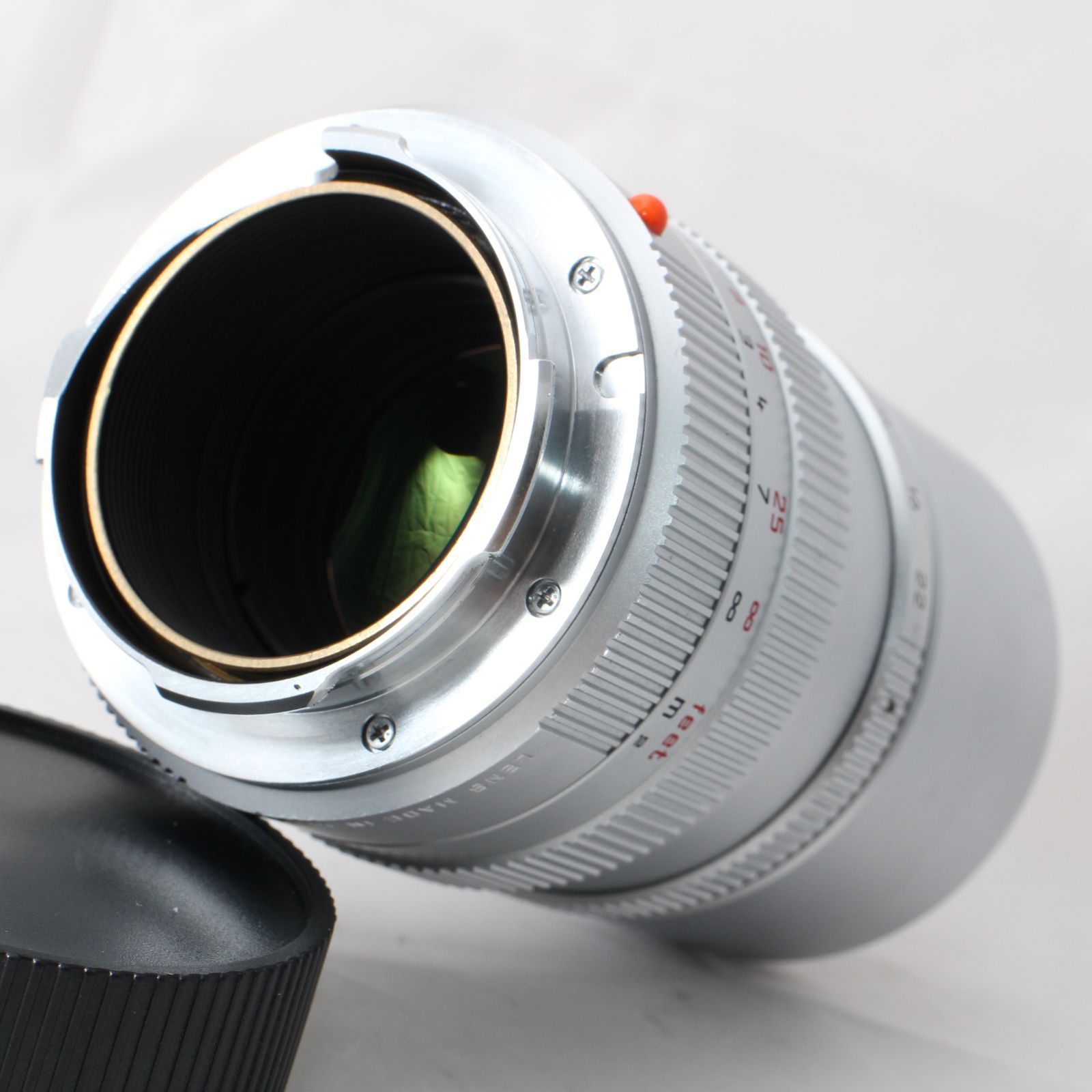 LEICA ELMARIT-M 90mm F2.8 シルバー フード付 ☆良品☆ Leica Elmarit-M 90mm F2.8 Silver Chrome (フード組込) 後期