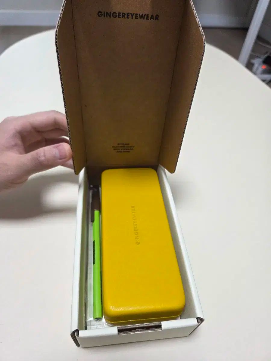 ジンジャーアイウェア HANKY