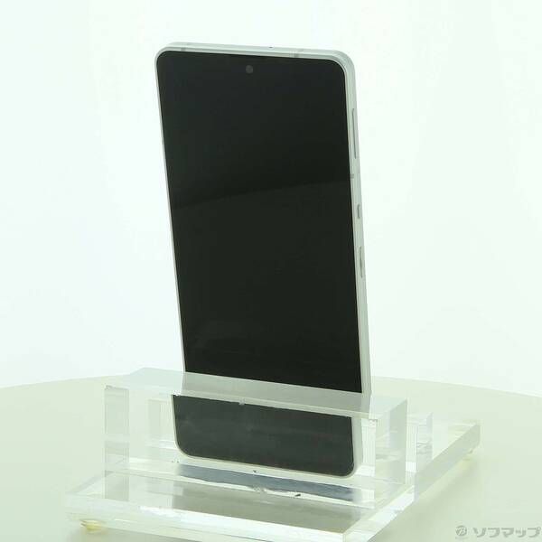 スマートフォン・携帯電話 〔品〕 AQUOS sense6s 64GB シルバー SHG07