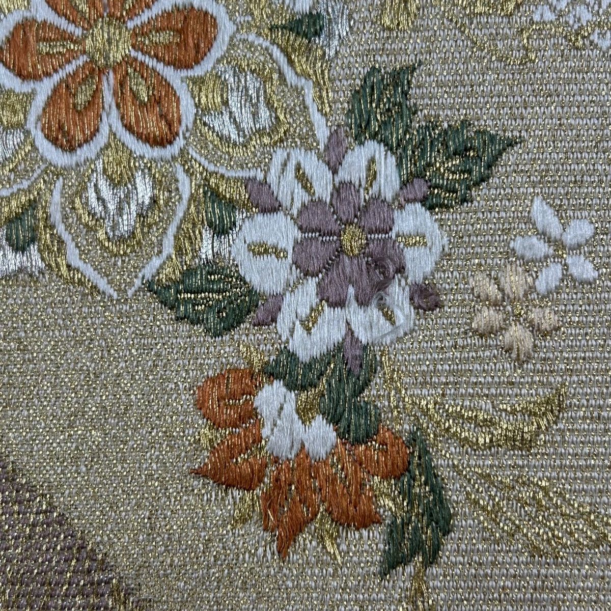 袋帯 乳白色　花唐草　横断　金銀糸　夏用　六通美品 袋帯 秀品 草花 波 金銀糸 箔 金色 六通 正絹 【中古】 - メルカリ
