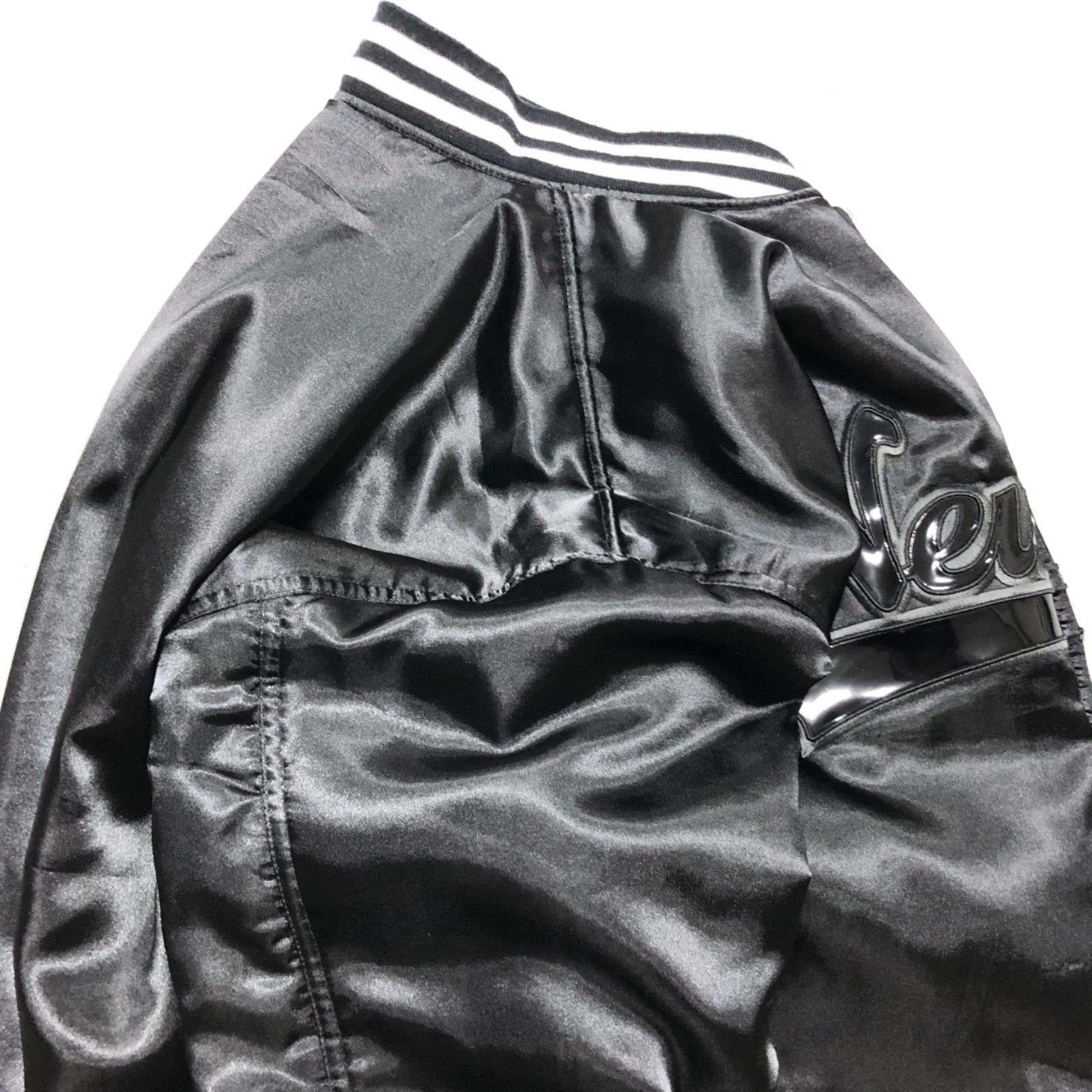 AVIREX ナイロンスタジャン アワードジャケット 星条旗 ブラック アメカジ AVIREX アビレックス サテンスタジャン アーチロゴ s(6122145