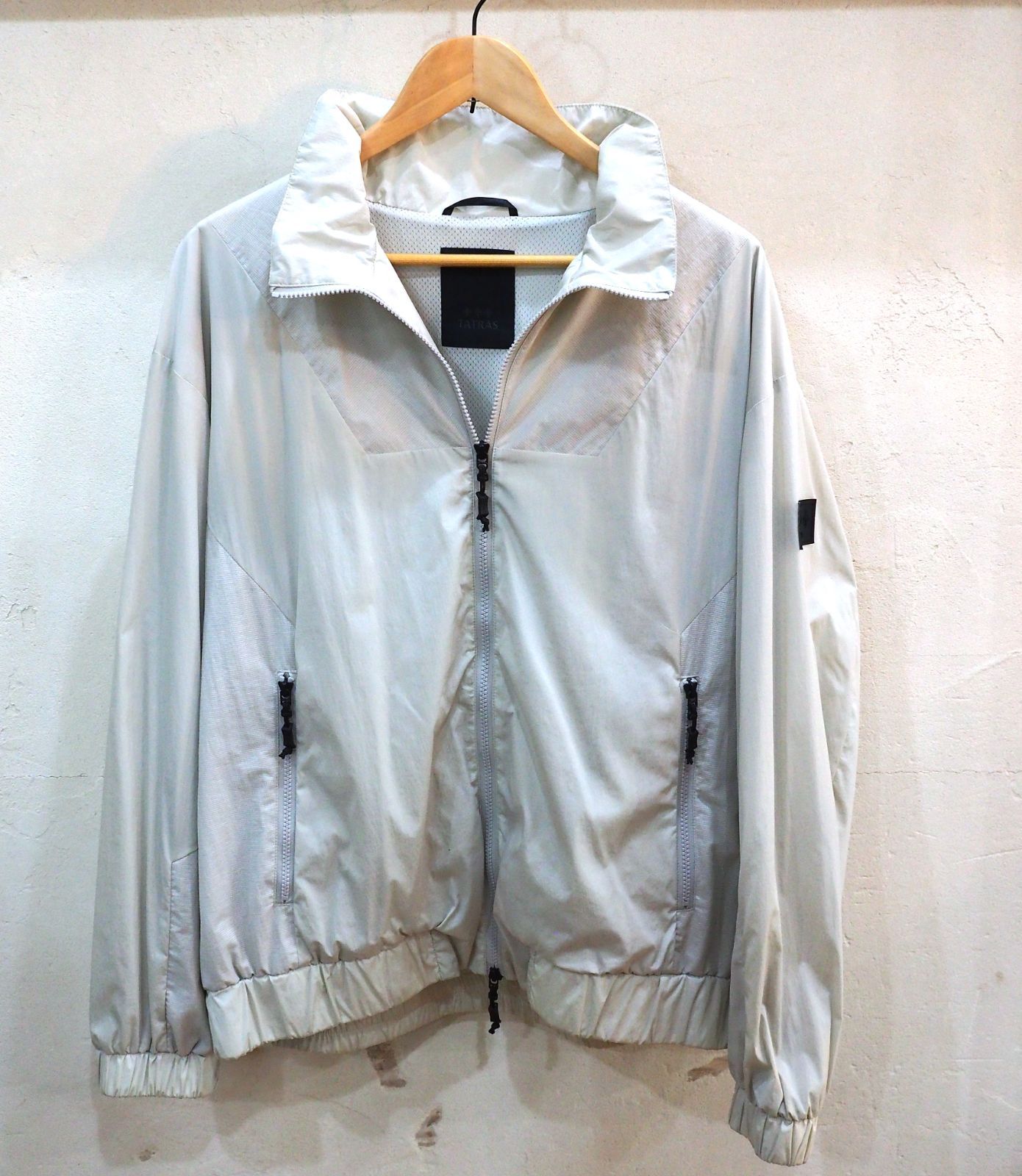 TATRAS ARCHID ストレッチナイロンブルゾン TATRAS（タトラス）の「TATRAS(タトラス)ARCHID ストレッチ
