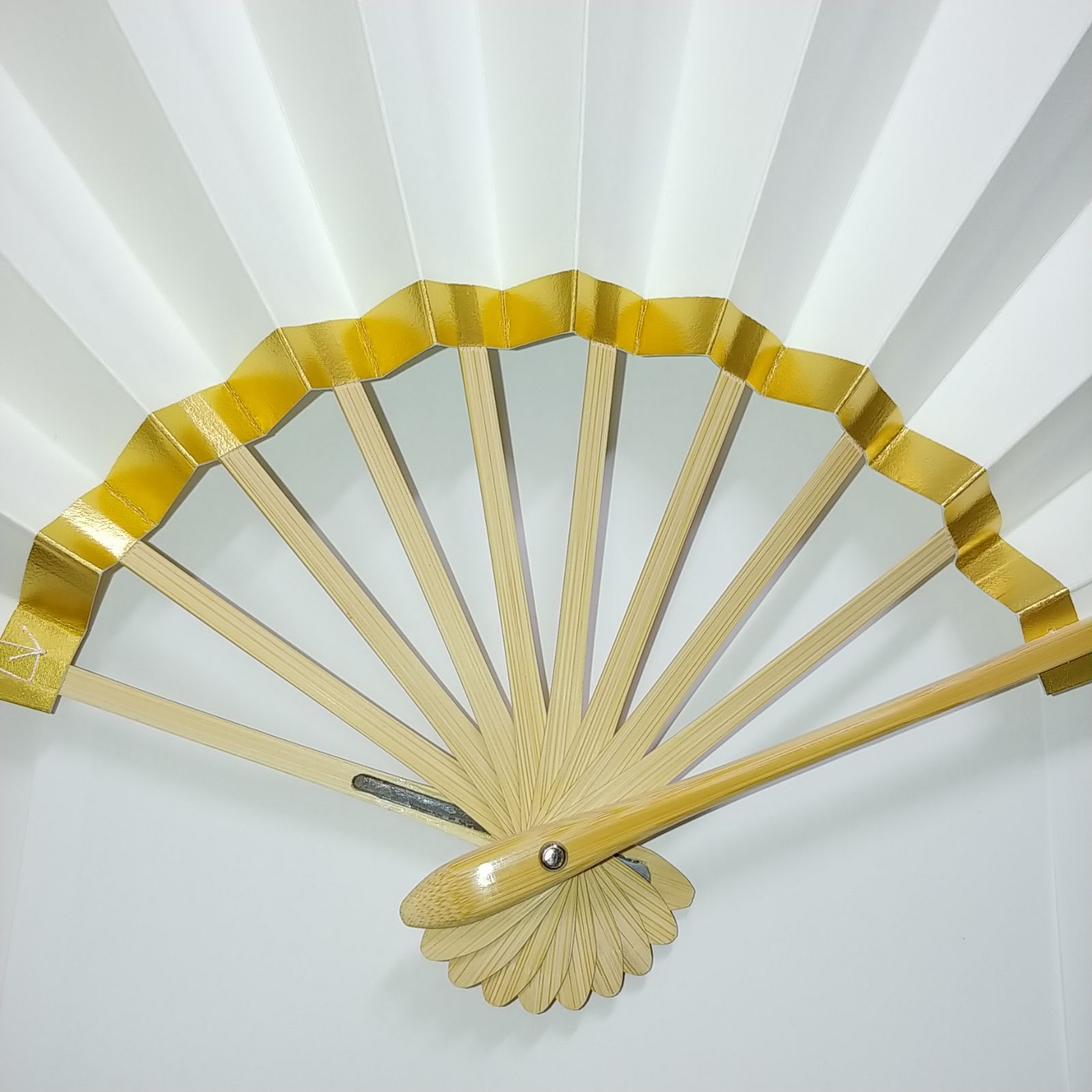 新品】舞扇子 飾扇 金箔 手描き 十二単 梅 箱入り 2025年最新】舞扇子