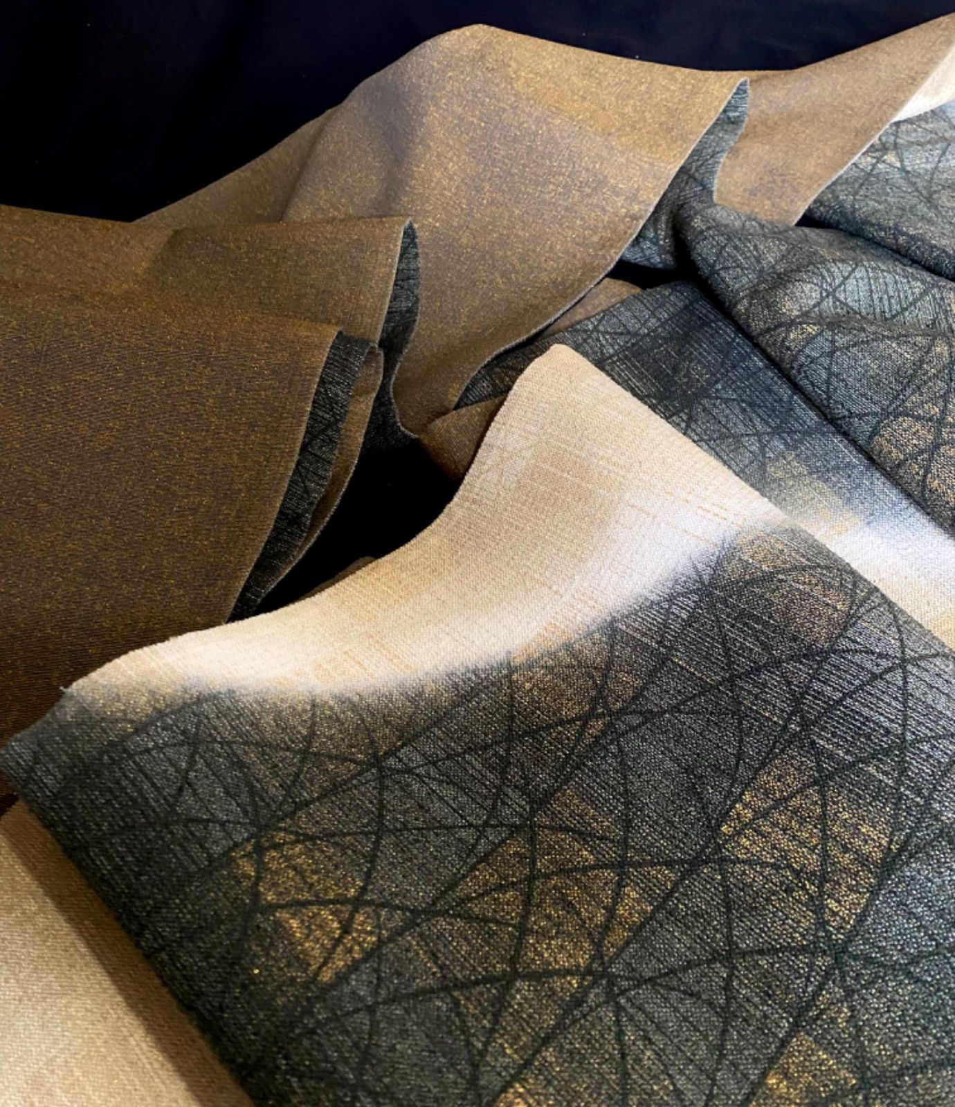 芝草の紬の洒落袋帯〉裏表 アイボリー 深緑 全通 柔らかい トール  