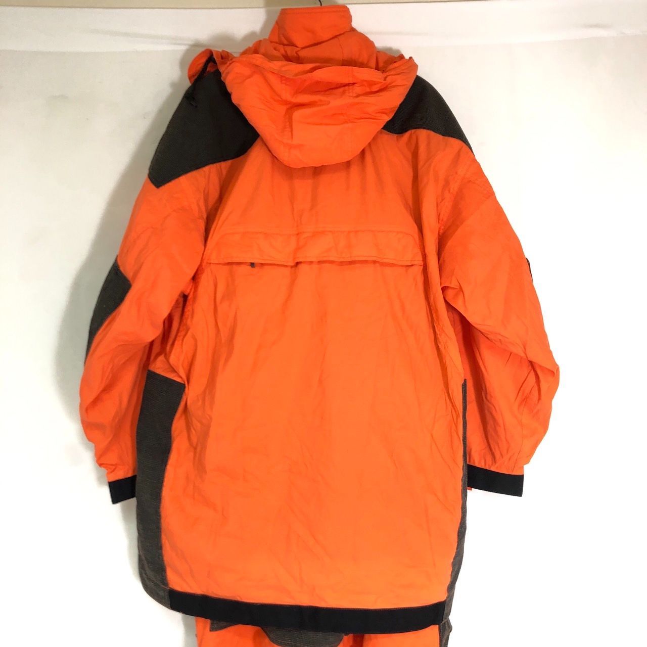 ウィンタースポーツを楽しみたい方に！デサント サロモン スキー