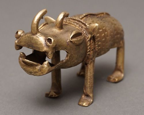 アフリカ　トーゴ　真鍮細工　サイ　Mサイズ　アフリカ雑貨　アニマル　アフリカンアート　金属工芸　ブラス　置物