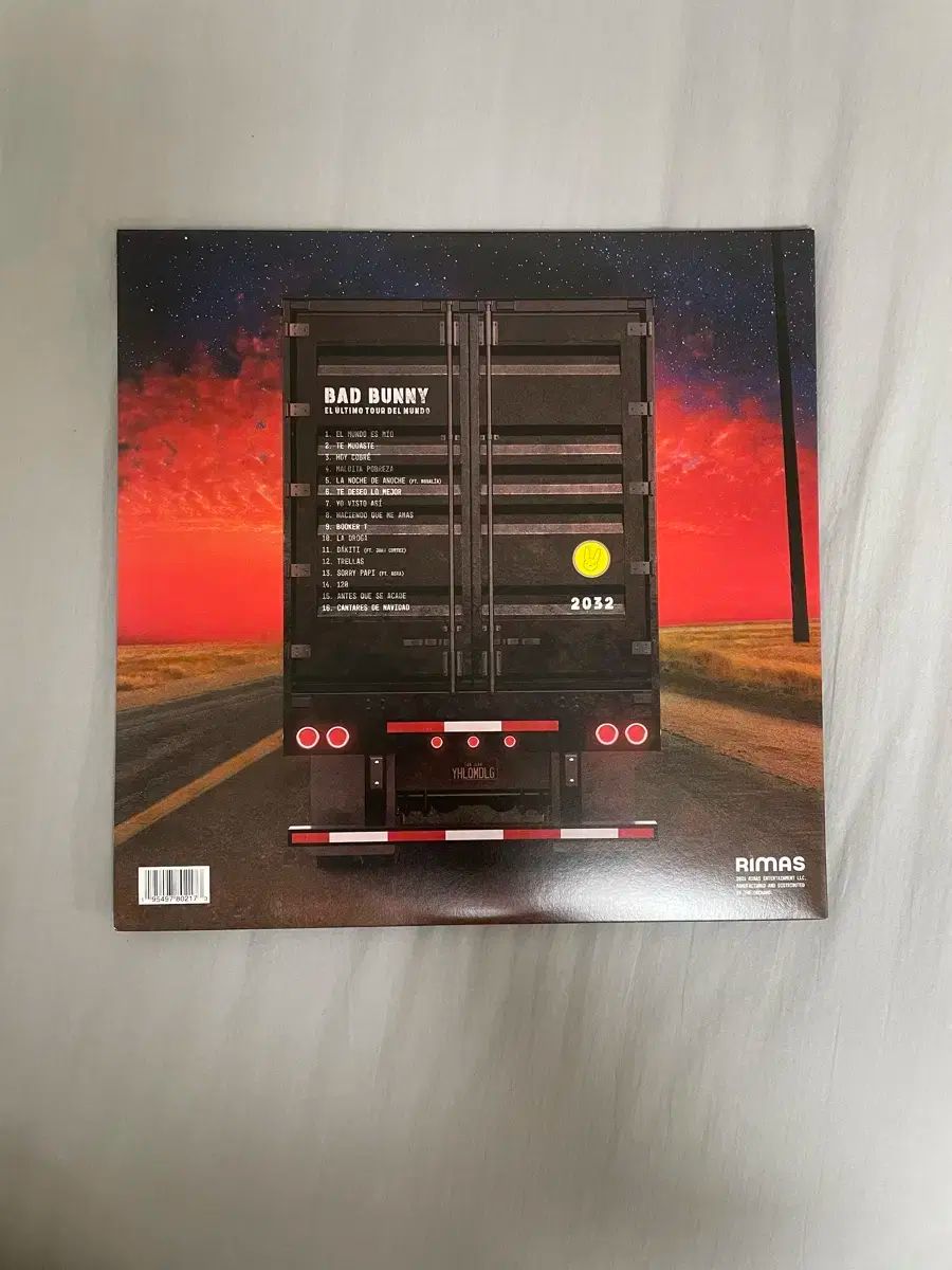 バッド バニー El Ultimo Tour Del Mundo ベーシッククラス