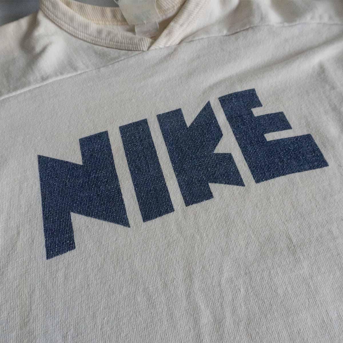 70's NIKE フットボールTシャツ ゴツナイキ 染み込み - メルカリ
